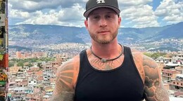 Chet, hijo de Tom Hanks, muestra marcas colombianas mientras est&aacute; atrapado en Medell&iacute;n