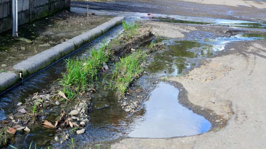 Residentes denuncian avanzado deterioro de calles en el distrito municipal Hato del Yaque Residentes denuncian avanzado deterioro de calles en el distrito municipal Hato del Yaque
