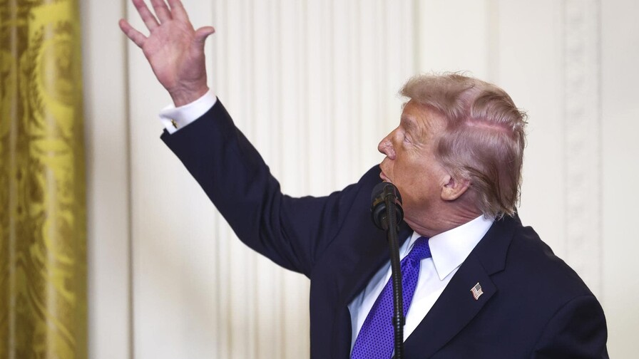 Trump alardea de tener un suministro ilimitado de armas Trump alardea de tener un suministro ilimitado de armas