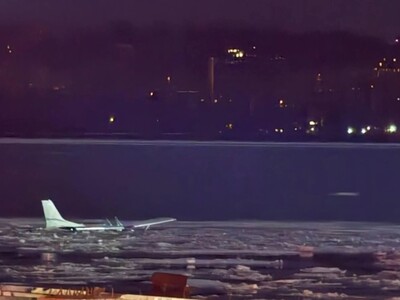 Una avioneta se estrella en el helado río Hudson en Nueva York
