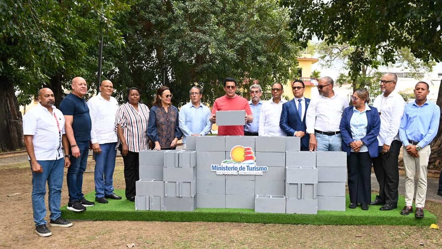Ministerio de Turismo inicia revitalización del parque San Miguel en la Ciudad Colonial