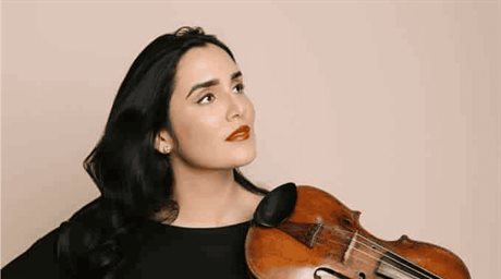 Aisha Syed inicia gira internacional con debuts en Marsella, Arabia Saudita y el Teatro Col&oacute;n