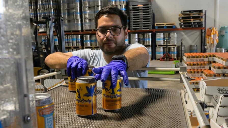 Carlos de la Rosa: precisi&oacute;n t&eacute;cnica y liderazgo en la evoluci&oacute;n de un maestro cervecero