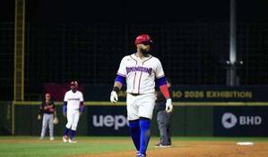 Carlos Santana aportar&aacute; experiencia y liderazgo en su tercer Cl&aacute;sico Mundial