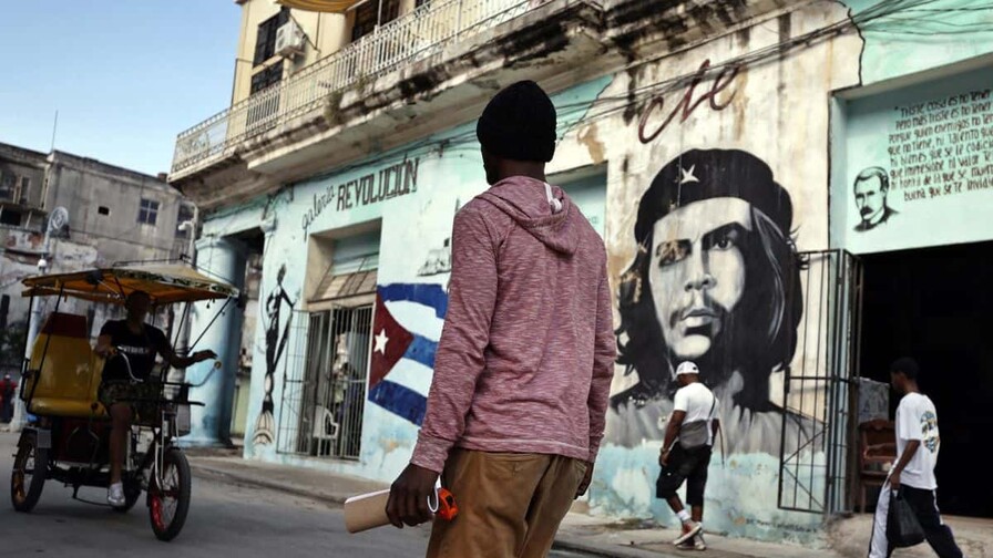 Cuba autoriza por primera vez empresas mixtas entre el Estado y el sector privado Cuba autoriza por primera vez empresas mixtas entre el Estado y el sector privado