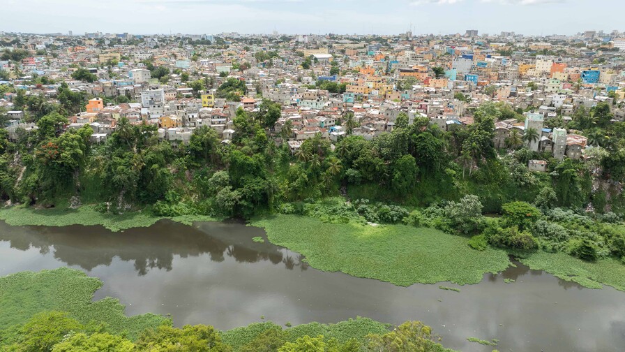 R&iacute;os Ozama, Isabela e Hig&uuml;ero y el recorrido de la degradaci&oacute;n fluvial en Santo Domingo