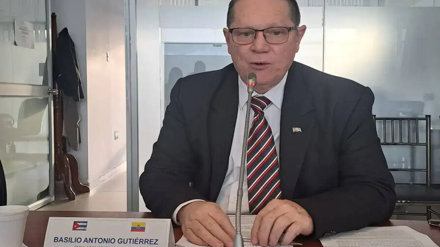 Ecuador expulsa al personal diplom&aacute;tico de Cuba y retira a su embajador en La Habana