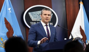 EE. UU. asegura haber destruido la flota de submarinos de Irán y sus puertos militares