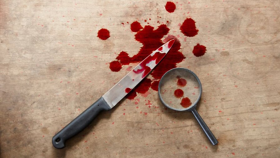 Hombre de 75 a&ntilde;os fallece por corte en el cuello tras pelea con vecino en Queens