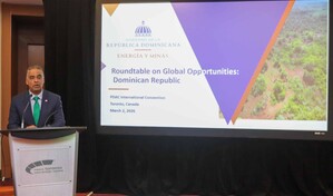 Ministro destaca aspectos geol&oacute;gicos del pa&iacute;s para atraer inversiones en miner&iacute;a