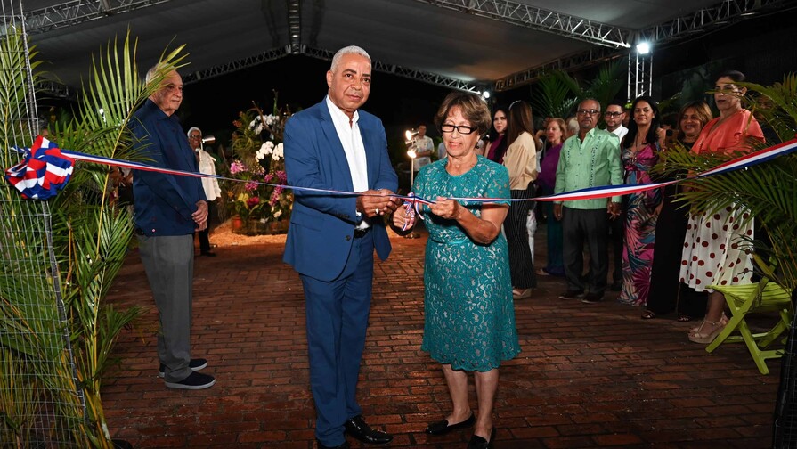 Inauguran exposici&oacute;n "Cascada de Orqu&iacute;deas" en el Jard&iacute;n Bot&aacute;nico Nacional