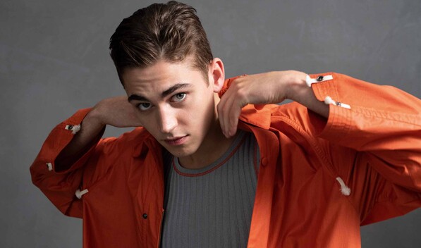 Hero Fiennes Tiffin protagoniza la nueva serie El joven Sherlock en Prime Video
