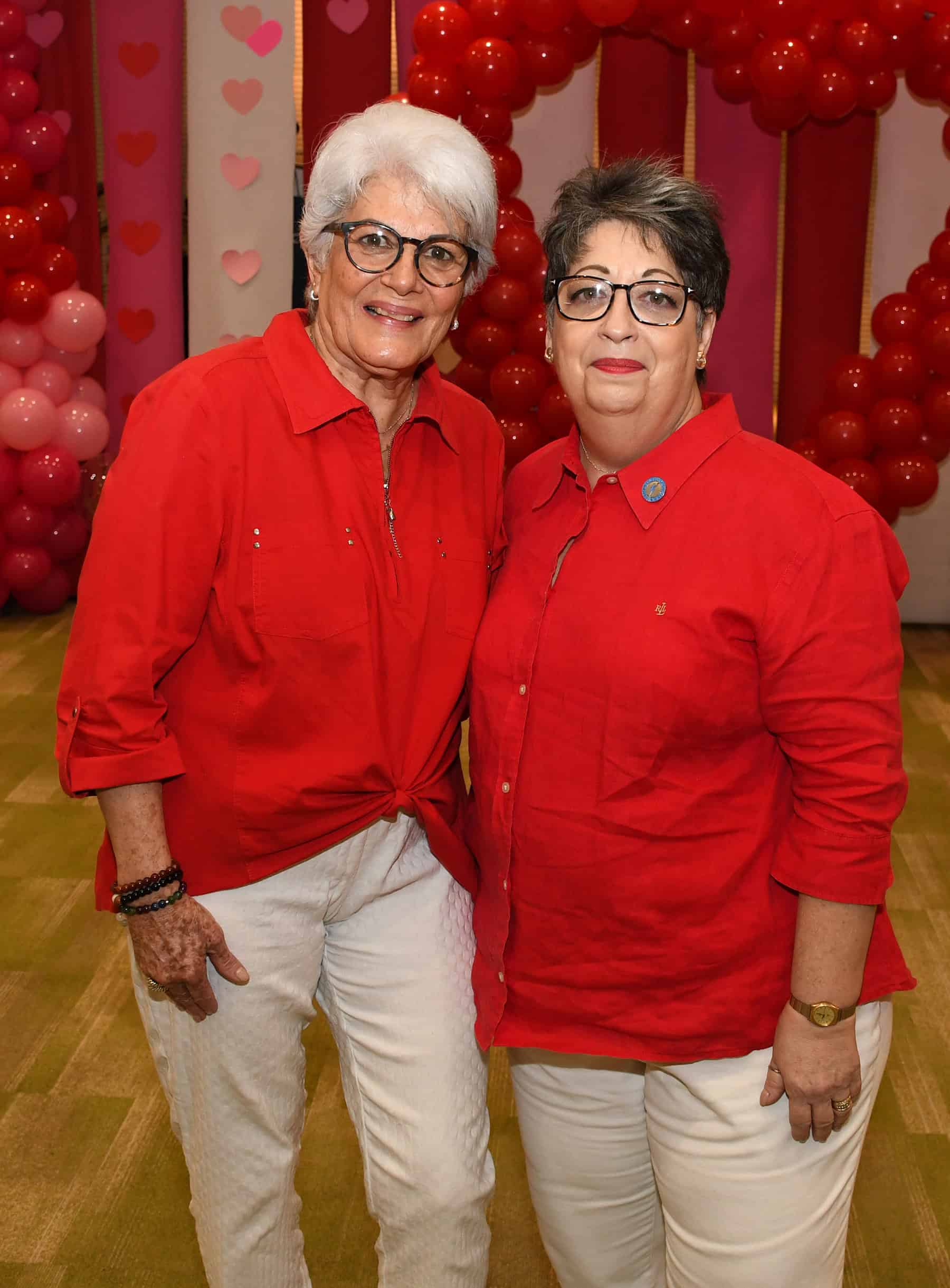 Emilia Emma Fern&aacute;ndez y Mar&iacute;a Rosa Guerra.