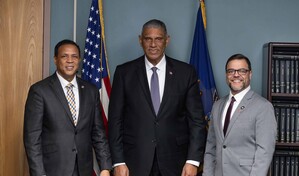 Senador y asamble&iacute;sta de Nueva York reconocen al c&oacute;nsul dominicano Jes&uacute;s V&aacute;squez Mart&iacute;nez