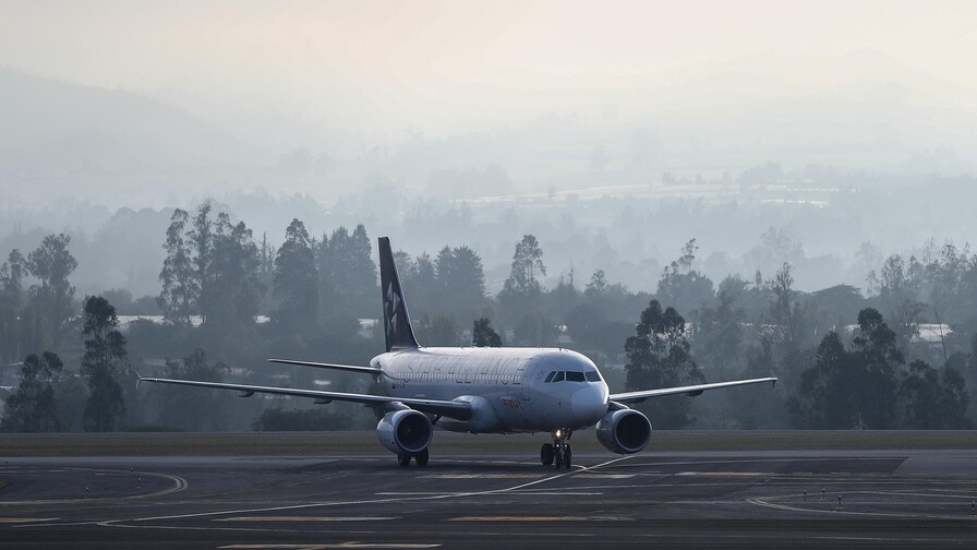 Despega el primer vuelo fletado por EE. UU. para repatriar a sus ciudadanos en Oriente Medio