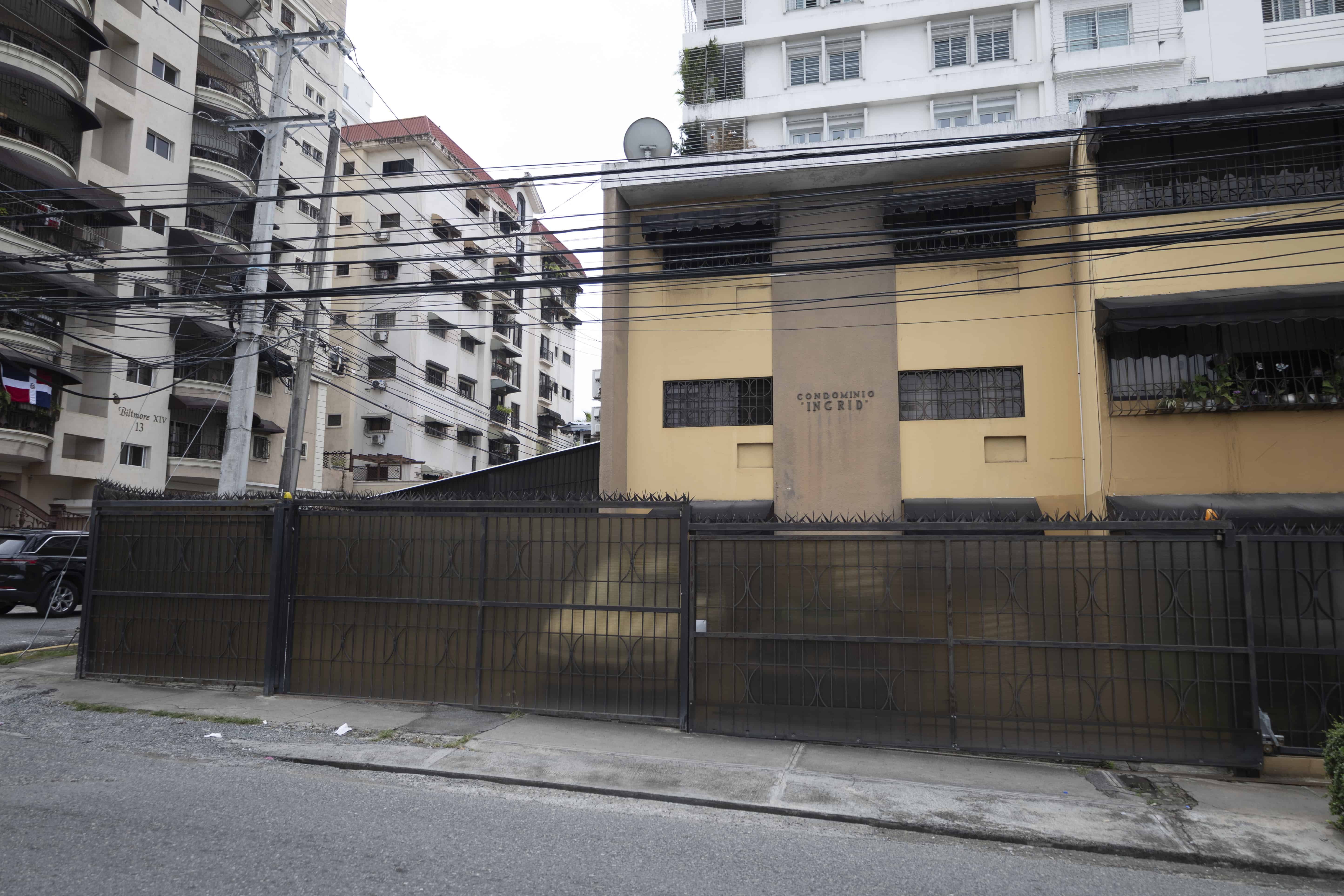 Condominio cuenta con cámaras instalada, ubicado en el ensanche Paraíso, Distrito Nacional. 