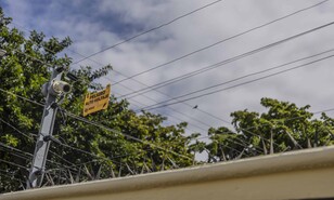 Hasta m&aacute;s de RD$200 mil: lo que gastan ciudadanos por proteger sus hogares del robo