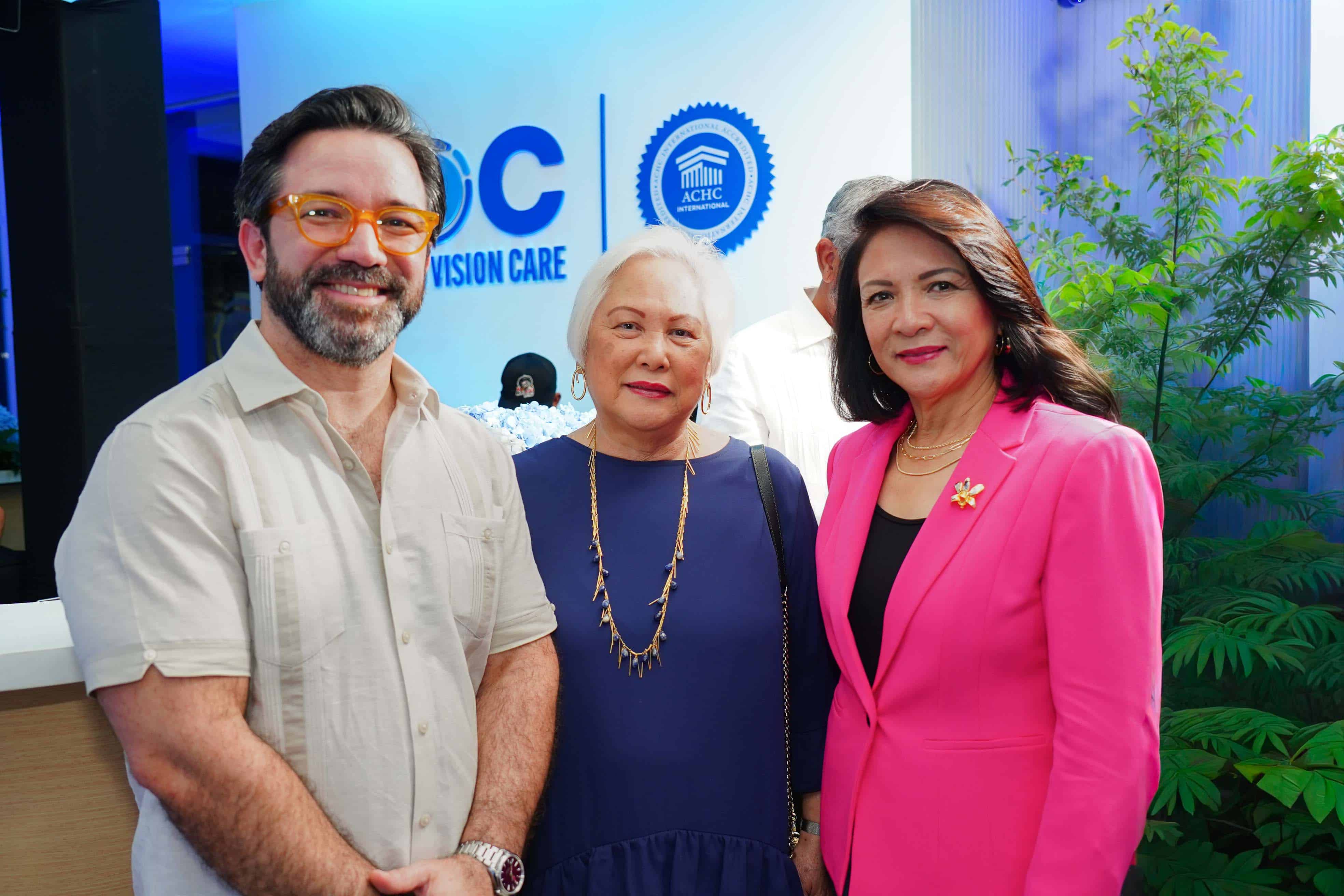 Amaury Sing, Guyen San De Suarez y Suk-Yien. Sang Ben De Mejia