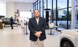 Autom&iacute;a inaugura su primer Centro de Experiencia y apuesta por una nueva movilidad en RD