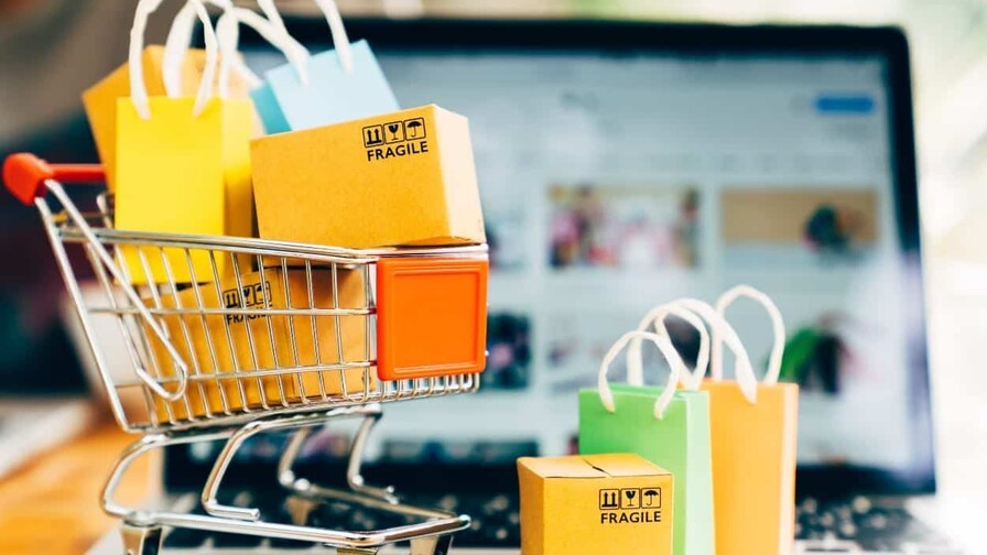 Ventas minoristas bajan en enero en Estados Unidos, pero menos de lo previsto