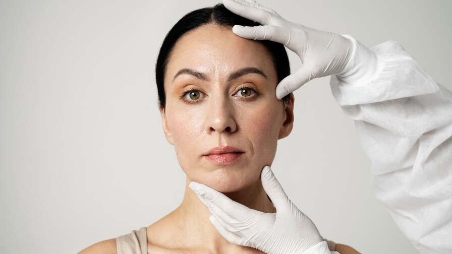 Luz roja o bioestimulaci&oacute;n, la tendencia de belleza que regresa