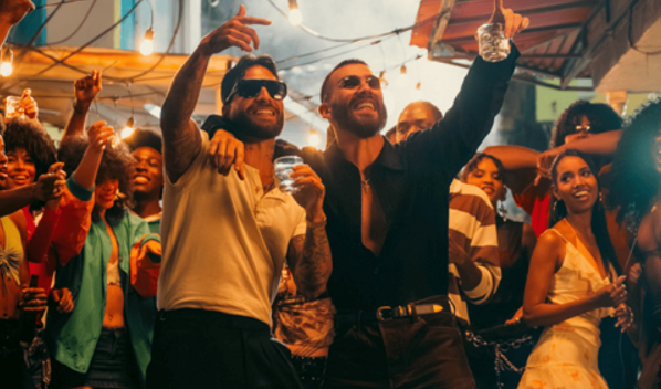 Manuel Turizo y Maluma lanzan Apambichao, un homenaje musical al caribe colombiano
