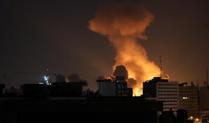 Teher&aacute;n vive una madrugada de terror, p&aacute;nico y llanto por los duros bombardeos