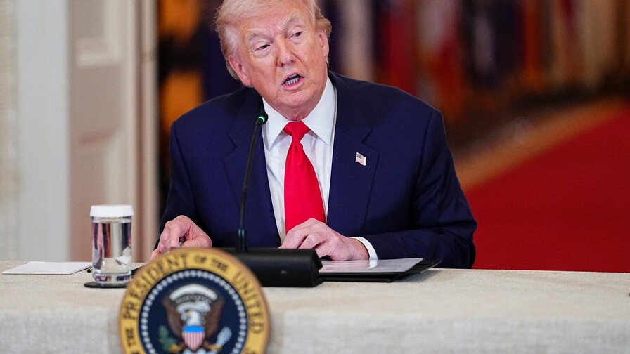 Contratistas prometen a Trump cuadruplicar la producci&oacute;n de armamento de alta gama