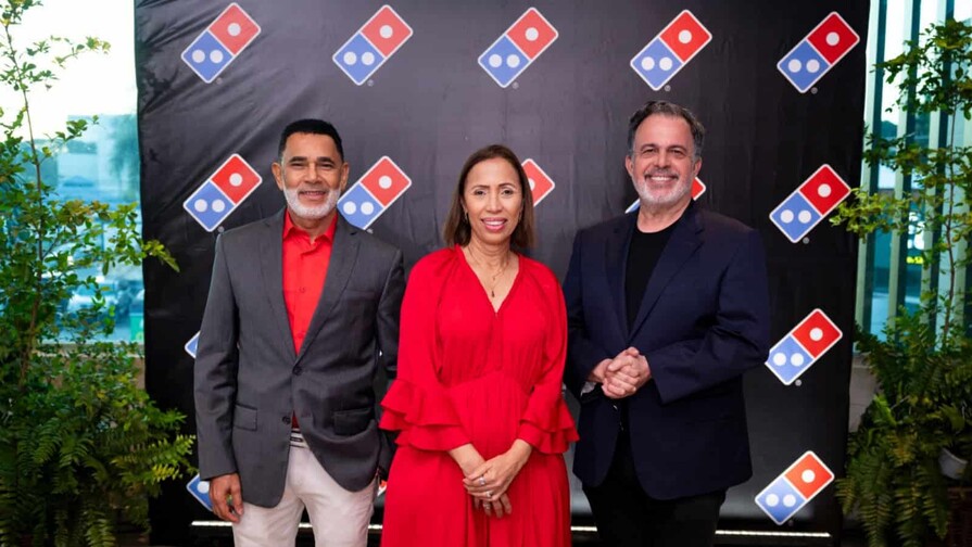 Cuando el arte llega a la mesa: Domino&acute;s lanza una colecci&oacute;n inspirada en Silvio &Aacute;vila