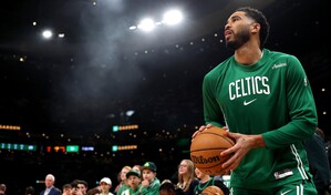 Tatum vuelve a jugar para Boston en la NBA tras casi un a&ntilde;o lesionado