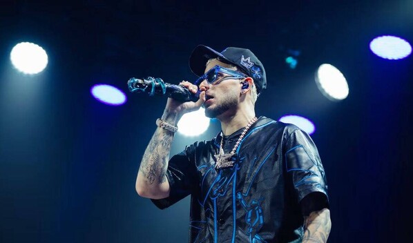 Dei V llega a Imagine Punta Cana con su explosivo "Underwater Tour"