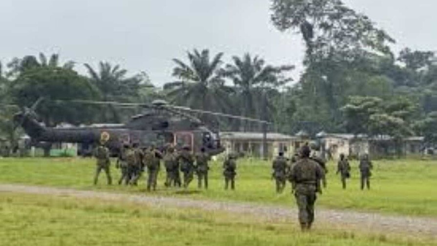 Ecuador y EE.UU. destruyen un campamento de grupo disidente de las FARC cerca de Colombia