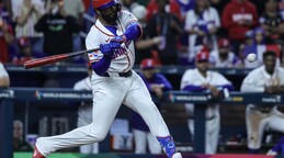 El arsenal ofensivo y el relevo dominicano compensaron pobre salida de S&aacute;nchez