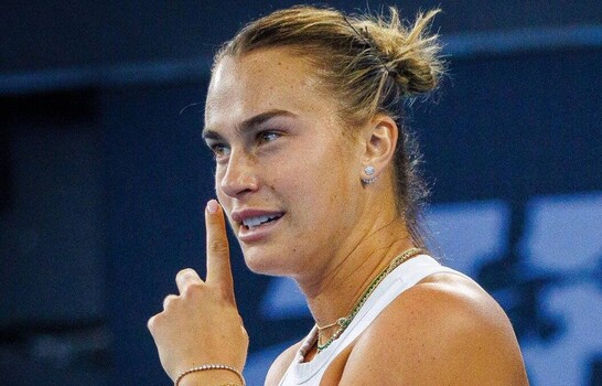 Sabalenka estrena anillo en el arranque de un nuevo asalto a Indian Wells