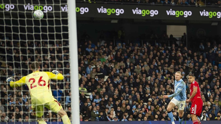 El City supera con facilidad al Liverpool con un triplete de Haaland