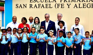 Abinader inaugura escuela modular en Los Guandules con inversi&oacute;n de m&aacute;s de RD$153 millones
