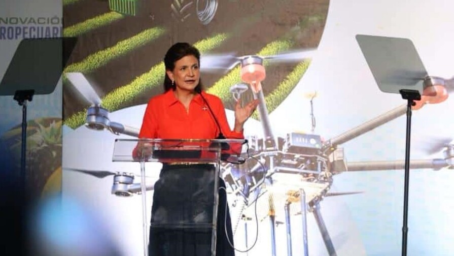 Raquel Pe&ntilde;a llama a diversificar cultivos durante congreso de productores agropecuarios