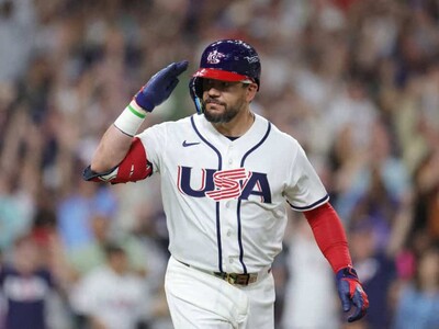 Cuadrangular descomunal de Kyle Schwarber, Estados Unidos gana