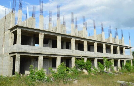 Nudo legal en obras escolares cost&oacute; al Estado m&aacute;s de RD$1,768 millones en intereses