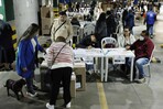 Los colegios electorales cierran en Colombia despu&eacute;s de ocho horas de votaci&oacute;n