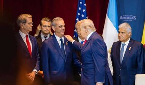 Trump califica a Abinader como "un gran tipo" y destaca labor de embajadora de EE. UU. en RD