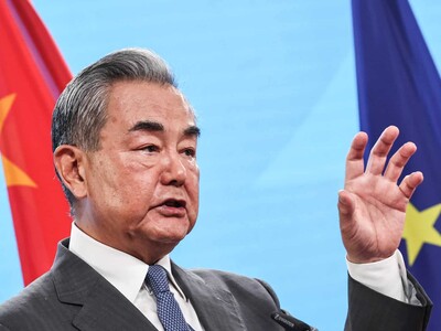 Wang Yi pide cese inmediato de la guerra en Irán