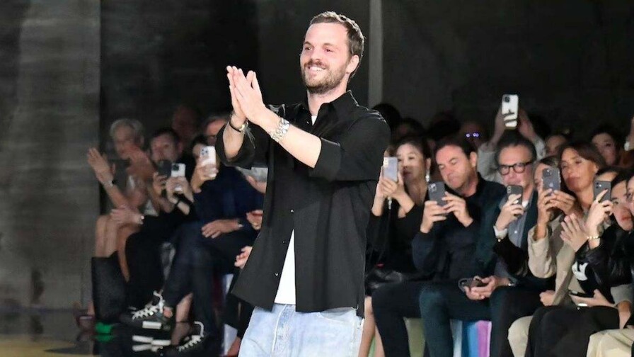 Chanel reafirma en Par&iacute;s el peso de la era Blazy, con casi ochenta modelos