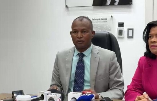 La propuesta para aumentar a seis meses la licencia materna se estudiar&aacute; junto a reforma laboral