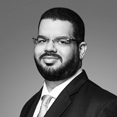 V&iacute;ctor A. Santana D&iacute;az