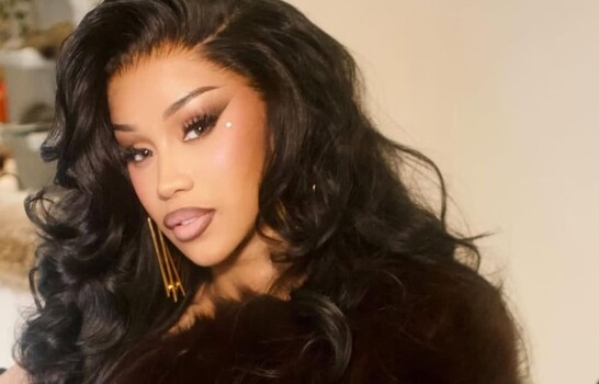 La rapera Cardi B celebra su &eacute;xito en Denver y visita a su familia en Casta&ntilde;uelas