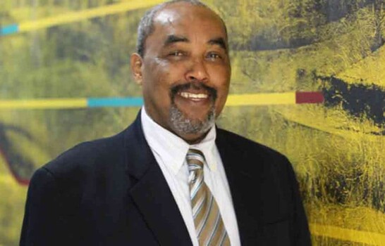 El periodista Carlos Nina G&oacute;mez anuncia su nuevo libro