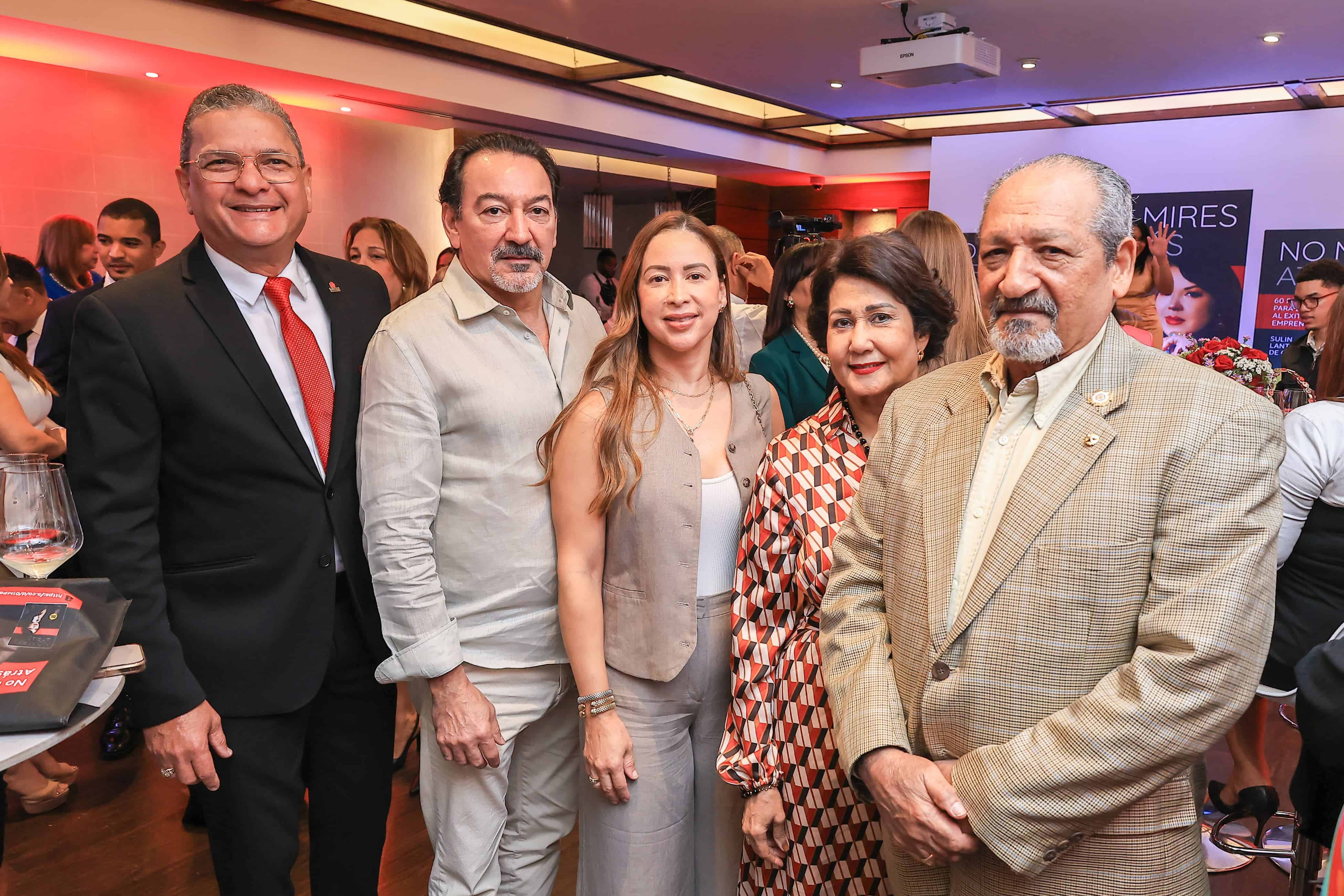 Ignacio Glass, Franklin Glass, Warlan Jim&eacute;nez, Tilsa G&oacute;mez de Ares, Leo Ares.<div><br></div>