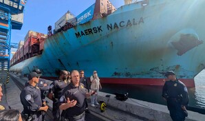 Con rayos X, drones submarinos y unidades caninas, CBP combate el narco en puerto de Fort Lauderdale