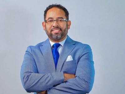 Juan Nova Jr lanza “El Informe Deportivo” por Univision Boston